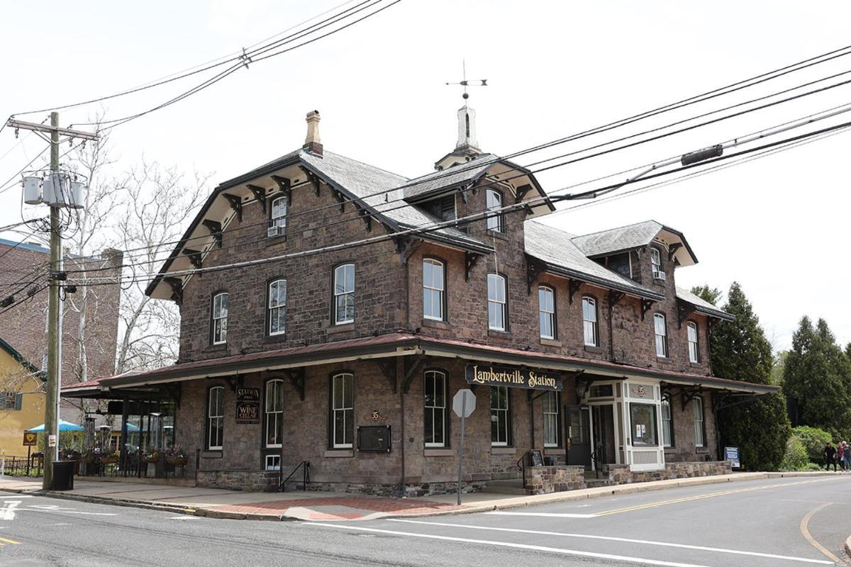 Lambertville Station Inn Extérieur photo